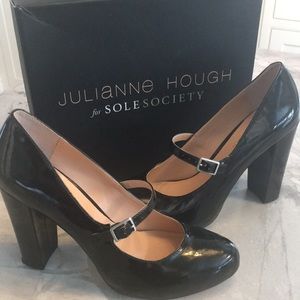 Julianne Hugh for Sole Society Black Patent leather Pump Whitney Size (8)